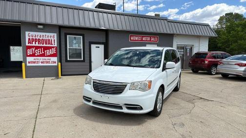 White 2014 Chrysler Town & Country Touring