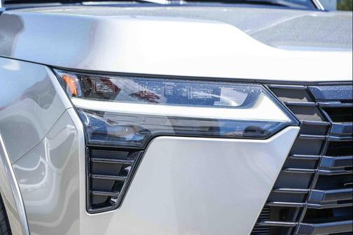 Atomic Silver 2025 Lexus GX 550 Luxury+