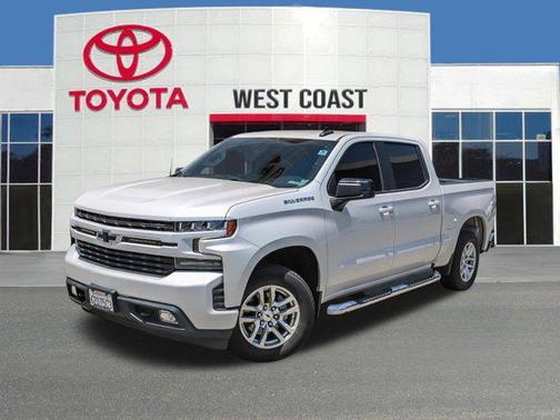 Iridescent Pearl Tricoat 2021 Chevrolet Silverado 1500 RST