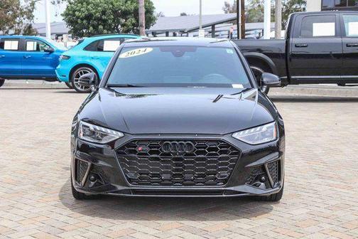 Mythos Black Metallic 2024 Audi S4 Premium Plus TFSI quattro Tiptronic