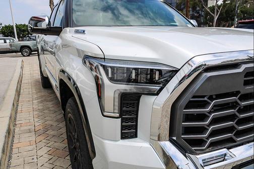 Wind Chill Pearl 2026 Toyota Tundra Hybrid 1794 Edition