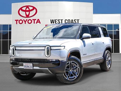 Silver 2025 Rivian R1S Adventure