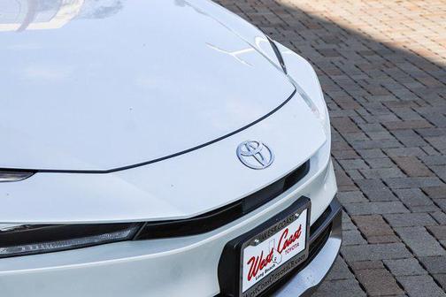Wind Chill Pearl 2026 Toyota Prius Plug-In Hybrid SE