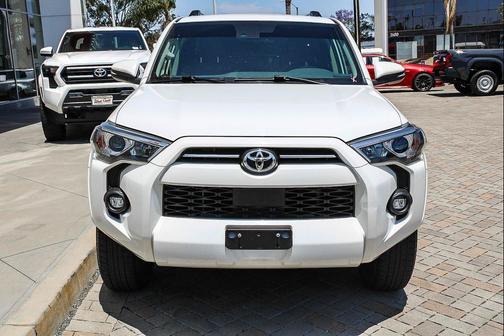 Ice Cap 2024 Toyota 4Runner SR5 Premium