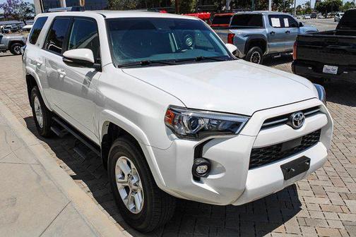 Ice Cap 2024 Toyota 4Runner SR5 Premium