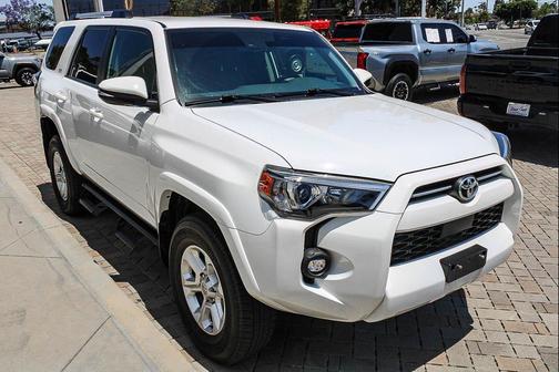 Ice Cap 2024 Toyota 4Runner SR5 Premium