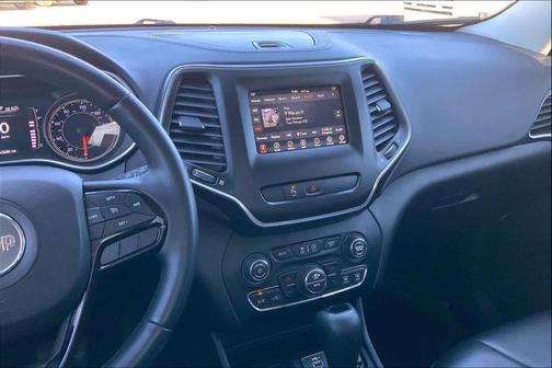 2019 Jeep Cherokee Altitude