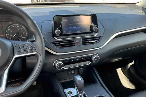 2022 Nissan Altima S FWD