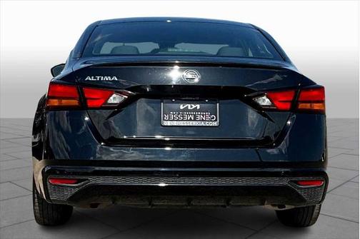 2022 Nissan Altima S FWD