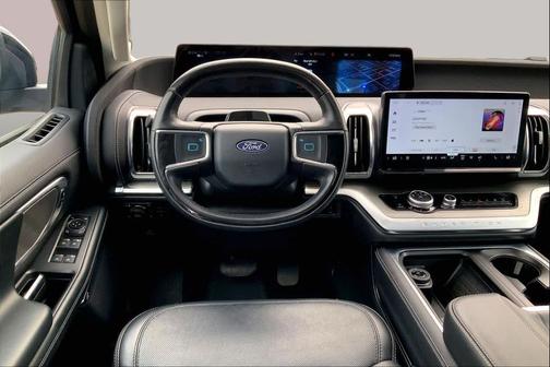 Agate Black Metallic 2025 Ford Expedition Max Platinum
