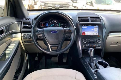 Iridescent Pearl Tricoat 2023 Chevrolet Blazer RS