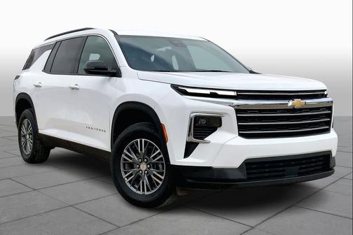 Summit White 2025 Chevrolet Traverse LT