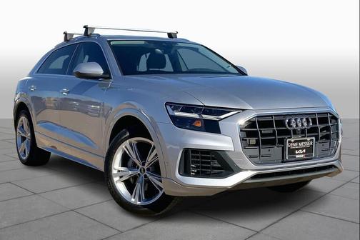 2022 Audi Q8 55 Premium