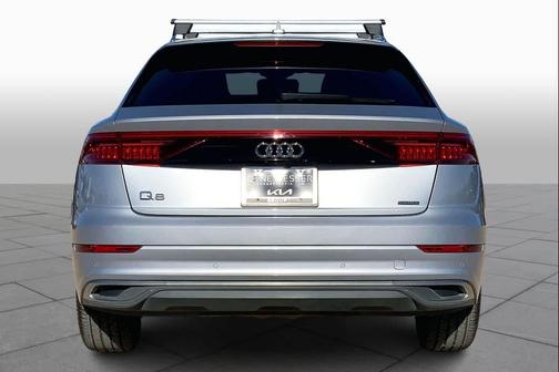 2022 Audi Q8 55 Premium