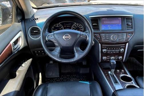 2015 Nissan Pathfinder Platinum