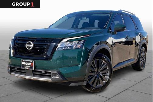 2023 Nissan Pathfinder SL 4WD