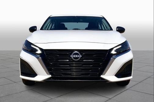 Glacier White 2025 Nissan Altima SV FWD