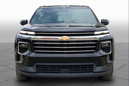 Mosaic Black Metallic 2025 Chevrolet Traverse LT