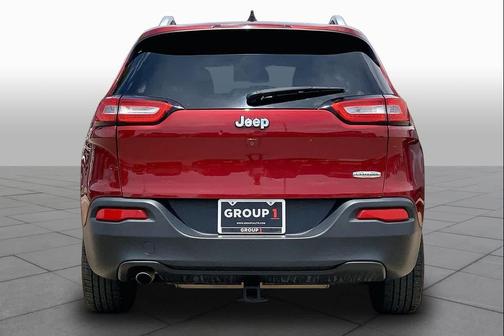 Deep Cherry Red Crystal Pearlcoat 2016 Jeep Cherokee Latitude