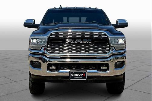 2022 RAM 3500 Limited Crew Cab 4x4 8' Box
