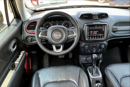 2023 Jeep Renegade Trailhawk