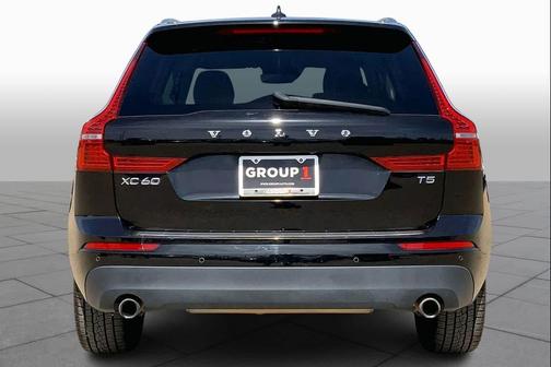 2020 Volvo XC60 T5 Momentum