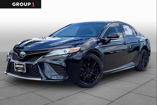 Midnight Black Metallic 2018 Toyota Camry XSE
