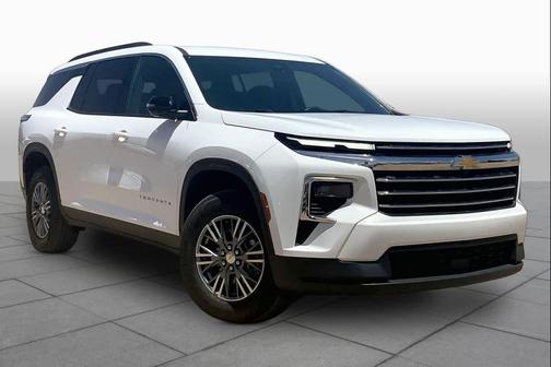 Summit White 2025 Chevrolet Traverse LT