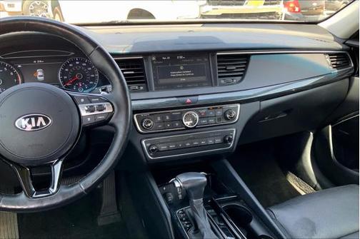 2019 Kia Cadenza Limited