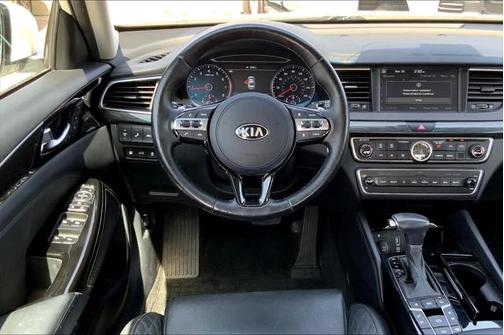 2019 Kia Cadenza Limited