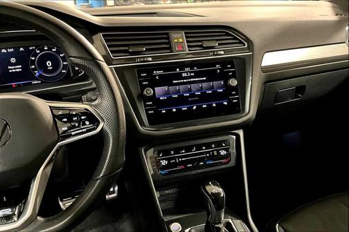 2022 Volkswagen Tiguan 2.0T SEL R-Line 4MOTION
