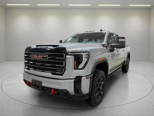 2025 GMC Sierra 2500 AT4