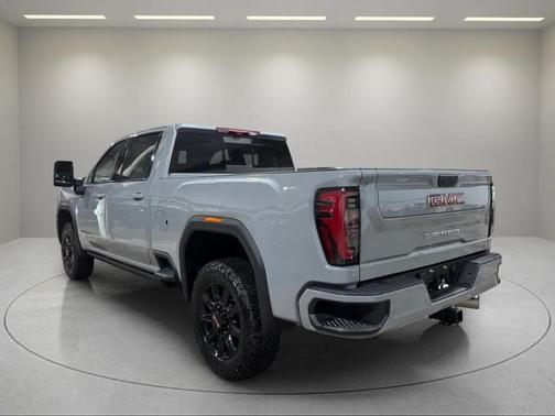 2025 GMC Sierra 2500 AT4