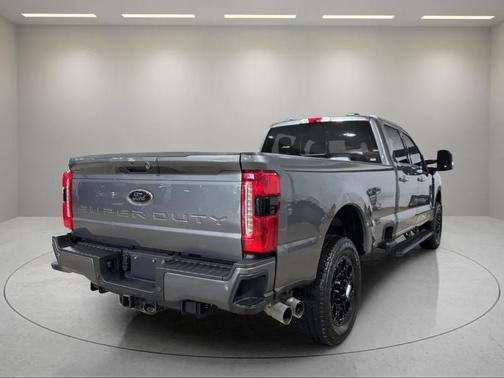 2023 Ford F-350 Lariat Super Duty