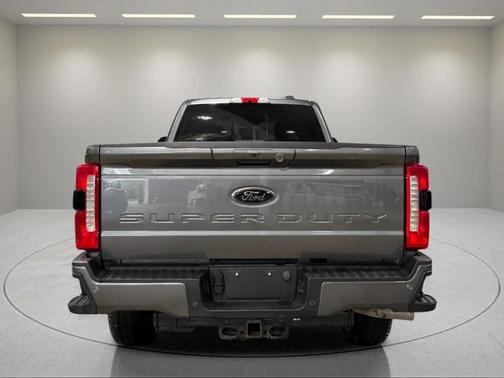 2023 Ford F-350 Lariat Super Duty