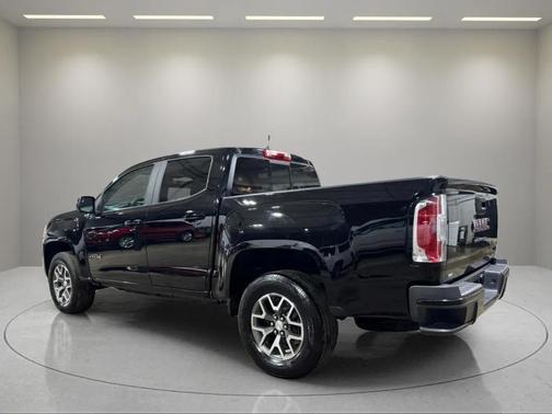 2022 GMC Canyon AT4 w/Cloth