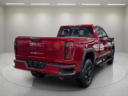 2024 GMC Sierra 2500 AT4