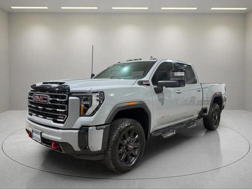 2025 GMC Sierra 2500 AT4
