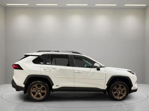 2023 Toyota RAV4 Hybrid Woodland Edition