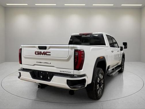 2024 GMC Sierra 2500 Denali