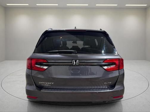 2021 Honda Odyssey Elite
