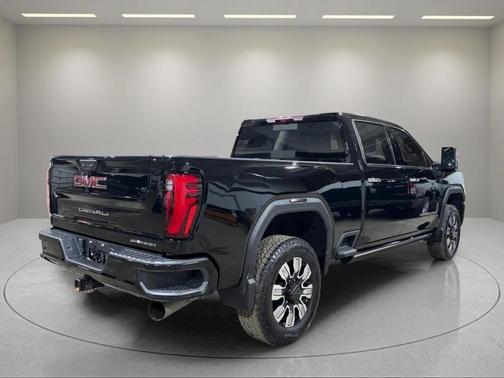 2024 GMC Sierra 2500 Denali