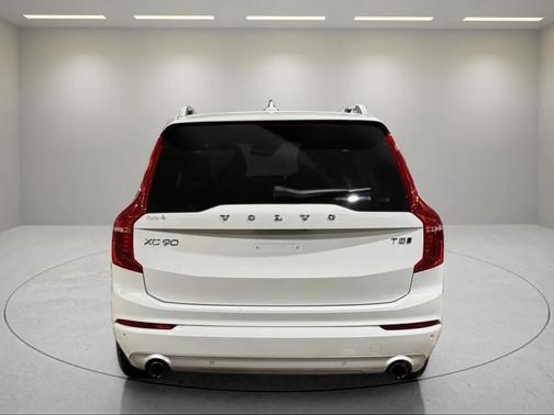 2018 Volvo XC90 T5 Momentum
