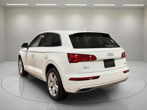 2019 Audi Q5 2.0T Premium Plus