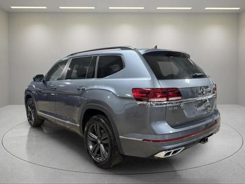 2021 Volkswagen Atlas 3.6 V6 SE w/ Technology R-Line