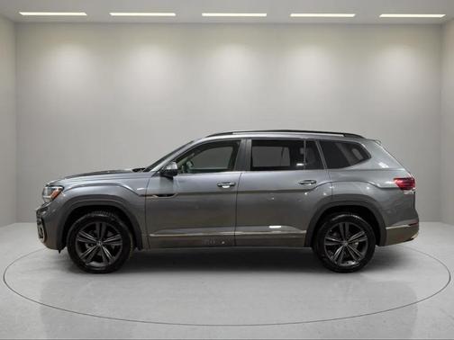2021 Volkswagen Atlas 3.6 V6 SE w/ Technology R-Line