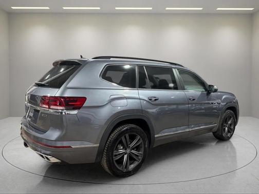 2021 Volkswagen Atlas 3.6 V6 SE w/ Technology R-Line