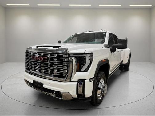 2024 GMC Sierra 3500 Denali