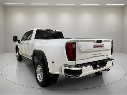 2024 GMC Sierra 3500 Denali