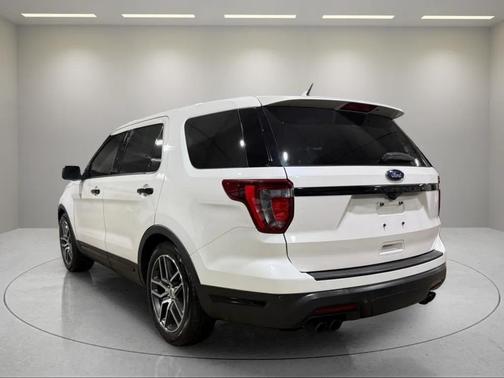 2019 Ford Explorer sport